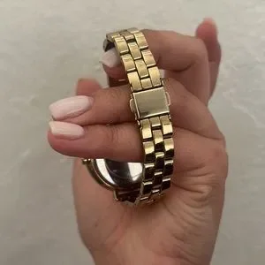 Michael Kors | Accessories | Just Too Big Of A Face For My  display picture 2